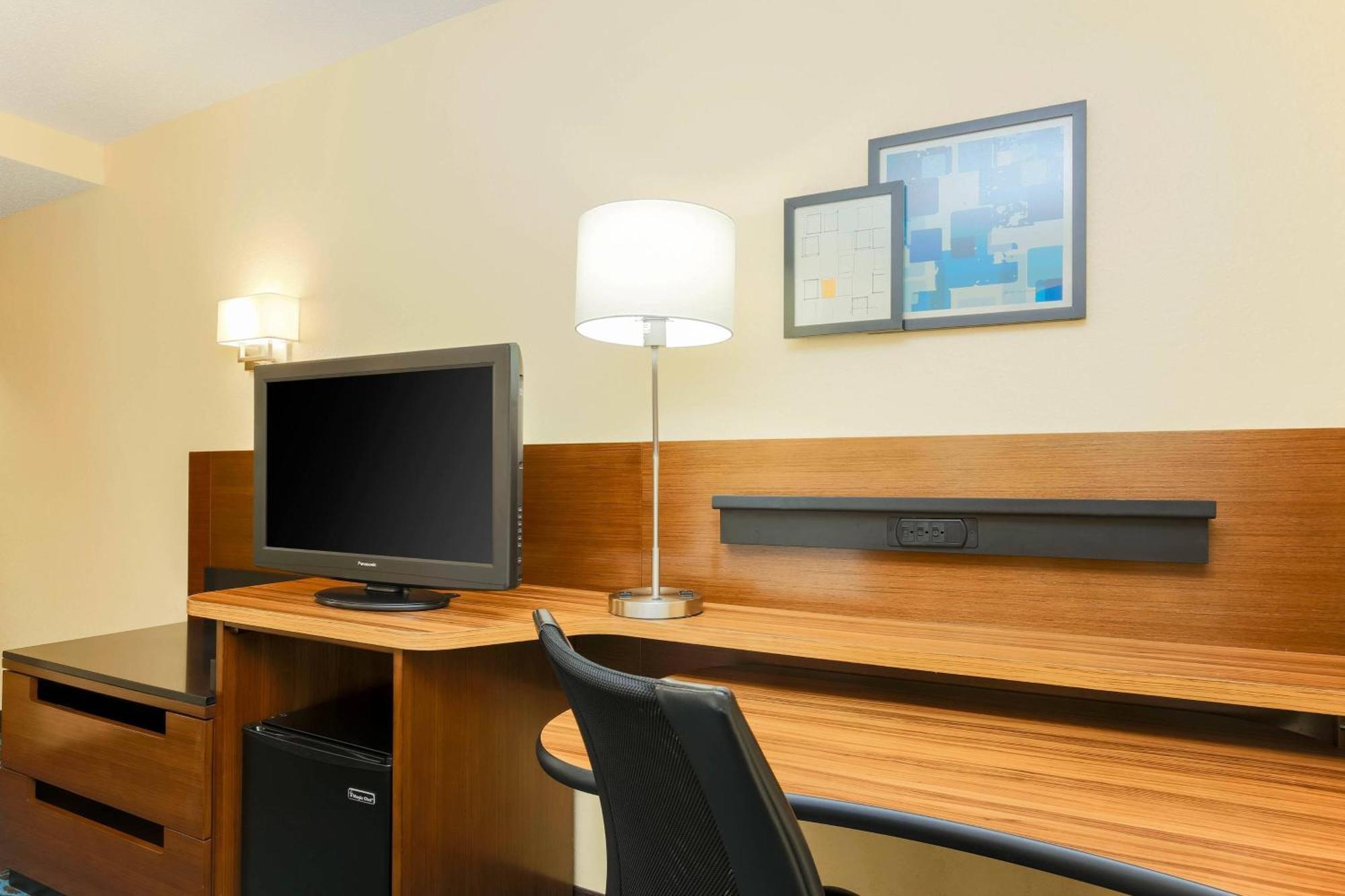 Fairfield Inn And Suites By Marriott Tampa Brandon Heartland المظهر الخارجي الصورة